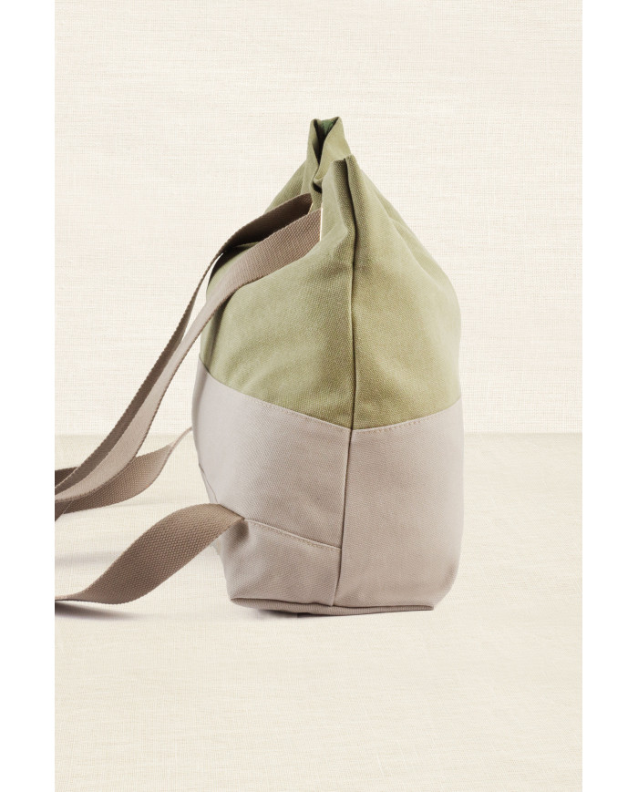 ZAINO DMC U2127 KHAKI/EC  46 X 46 X 25 CM
